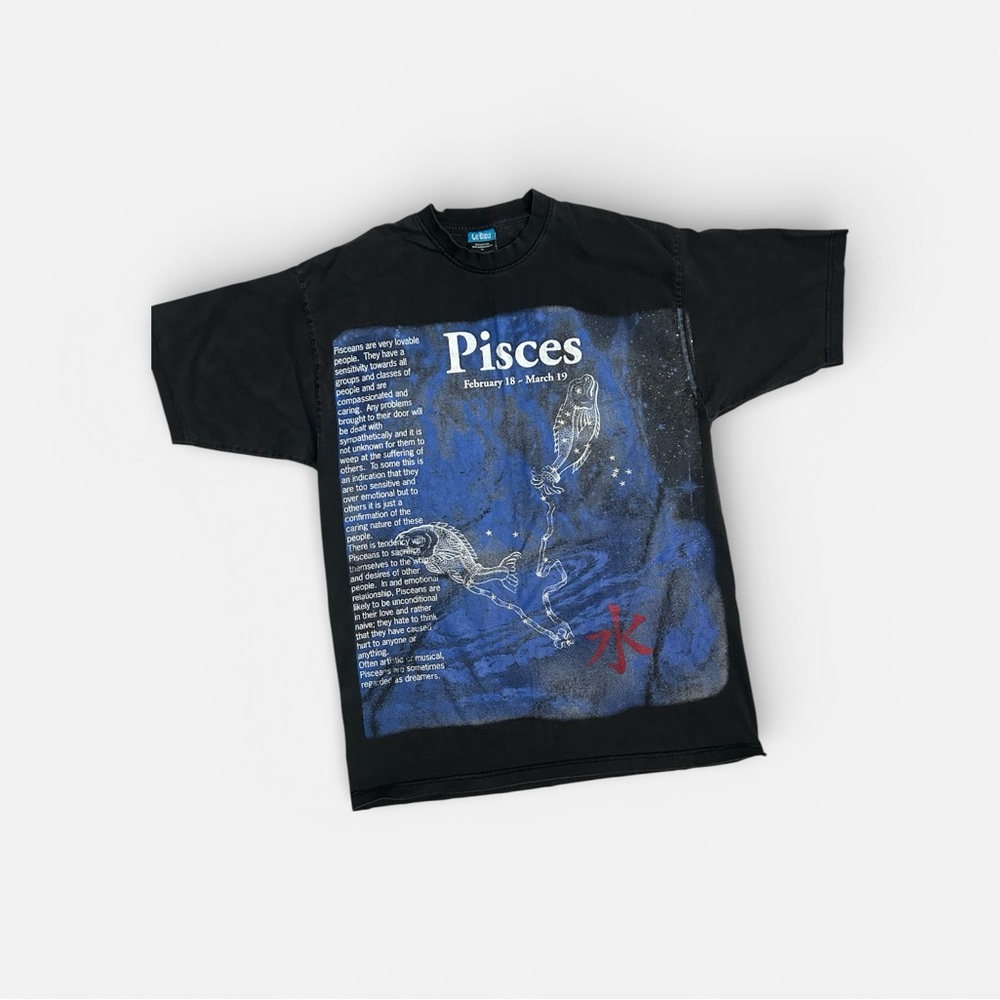 90s Vintage Pisces Graphic T-Shirt